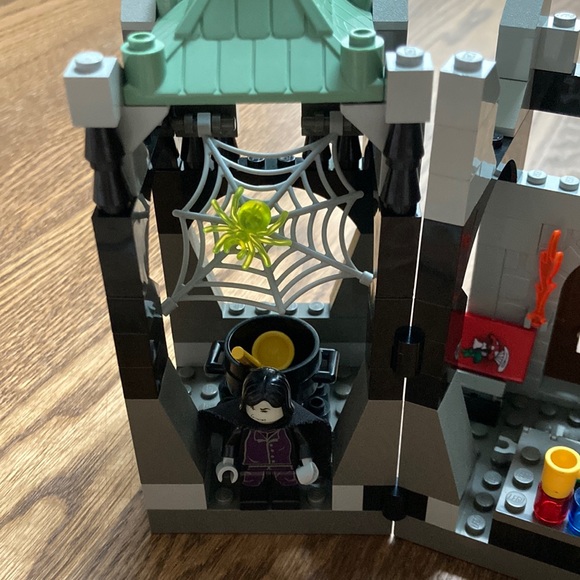 Lego Harry Potter Snape’s Class 4705 - Picture 3 of 12